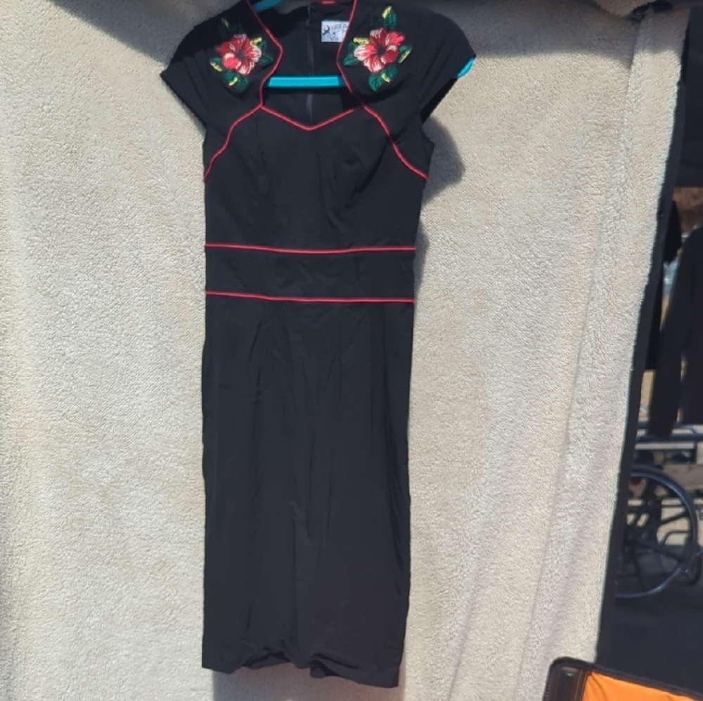 Chic Black Midi Dress with Floral Accents